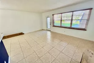 129 Mansfield D, Boca Raton, FL 33434 - Photo 6