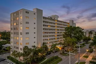 2555 NE 11th St, Fort Lauderdale, FL 33304 - Photo 2