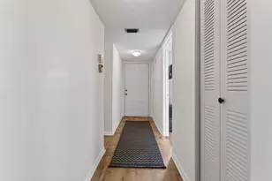 2205 S Cypress Bend Dr, Pompano Beach, FL 33069 - Photo 18