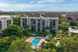 2205 S Cypress Bend Dr, Pompano Beach, FL 33069 - Photo 34