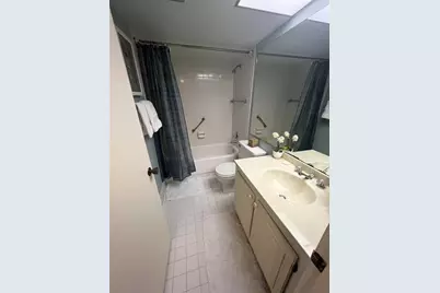 4801  Martinique Pl, Unit #G2, Coconut Creek, FL 33066 - Photo 20