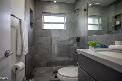 19 NE 16th St, Fort Lauderdale, FL 33304 - Photo 10