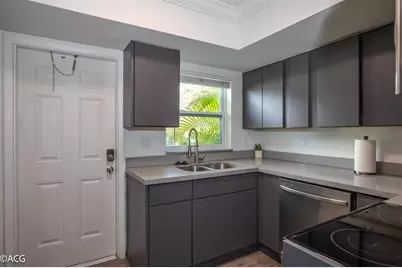 19 NE 16th St, Fort Lauderdale, FL 33304 - Photo 4