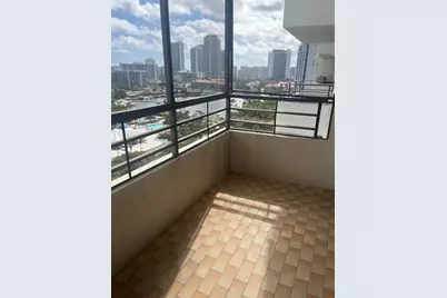 600  Three Islands Blvd, Unit #1015, Hallandale Beach, FL 33009 - Photo 4