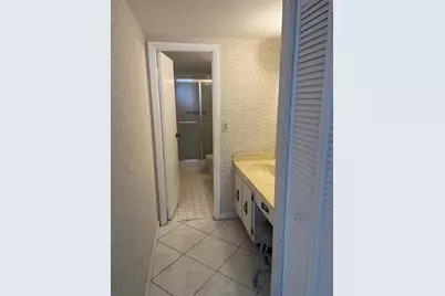 600  Three Islands Blvd, Unit #1015, Hallandale Beach, FL 33009 - Photo 10