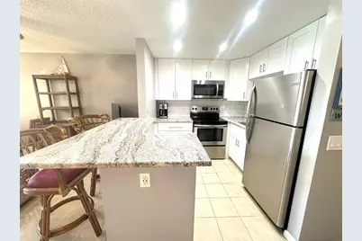 377  Tilford R, Unit #377, Deerfield Beach, FL 33442 - Photo 2