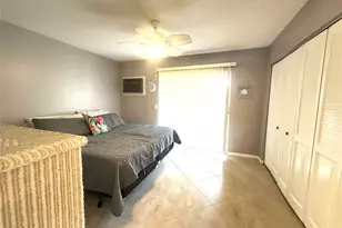 377 Tilford R, Deerfield Beach, FL 33442 - Photo 10