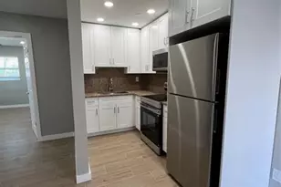 2016 NE 17th Ct, Fort Lauderdale, FL 33305 - Photo 4