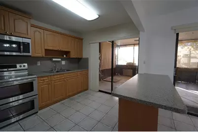 6380 W 24th Ct, Hialeah, FL 33016 - Photo 8