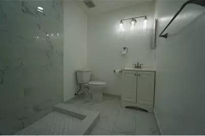 6380 W 24th Ct, Hialeah, FL 33016 - Photo 12