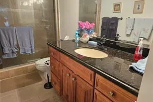 5570 NW 44th St, Lauderhill, FL 33319 - Photo 8