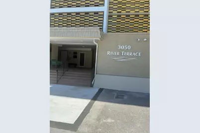 3050 NE 16 Ave, Unit #201, Oakland Park, FL 33334 - Photo 2