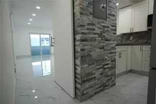 1035 W 77th St, Hialeah, FL 33014 - Photo 8