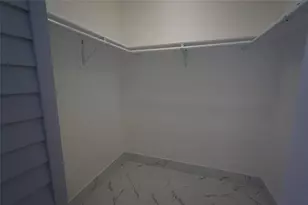 1035 W 77th St, Hialeah, FL 33014 - Photo 32