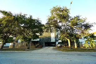 1035 W 77th St, Hialeah, FL 33014 - Photo 46