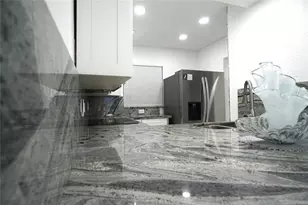 1035 W 77th St, Hialeah, FL 33014 - Photo 12