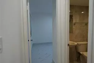 1035 W 77th St, Hialeah, FL 33014 - Photo 34