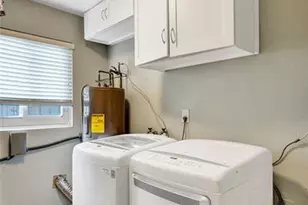 1701 NE 27th Dr, Wilton Manors, FL 33334 - Photo 40