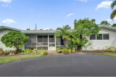 1701 NE 27th Drive, Wilton Manors, FL 33334 - Photo 2