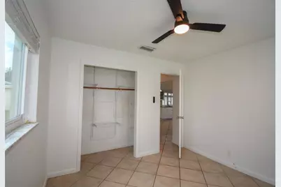 960 NW 49th St, Deerfield Beach, FL 33064 - Photo 10