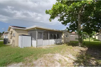 960 NW 49th St, Deerfield Beach, FL 33064 - Photo 36