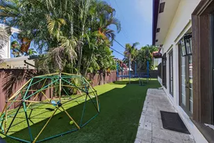 2211 NE 43 St, Lighthouse Point, FL 33064 - Photo 40