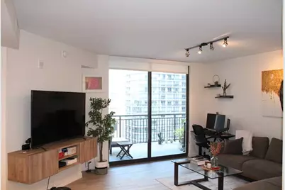 999 SW 1st Ave, Unit #3301, Miami, FL 33130 - Photo 6