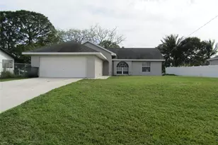 414 SW Lakehurst Dr, Port Saint Lucie, FL 34983 - Photo 1
