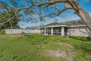 414 SW Lakehurst Dr, Port Saint Lucie, FL 34983 - Photo 20