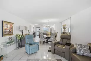 2238 N Cypress Bend Dr, Pompano Beach, FL 33069 - Photo 12