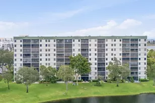 2238 N Cypress Bend Dr, Pompano Beach, FL 33069 - Photo 42