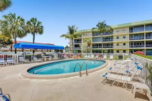 804 SE 7th St, Deerfield Beach, FL 33441 - Photo 4