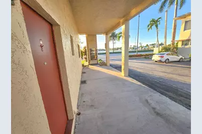 513 S Ocean Drive, Unit #A, Hollywood, FL 33019 - Photo 22