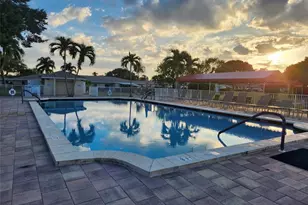 8777 Warwick Dr, Boca Raton, FL 33433 - Photo 26