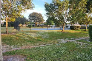 8777 Warwick Dr, Boca Raton, FL 33433 - Photo 28