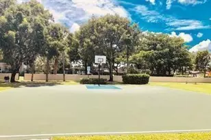 714 Gardens Dr, Pompano Beach, FL 33069 - Photo 18