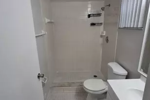 714 Gardens Dr, Pompano Beach, FL 33069 - Photo 16