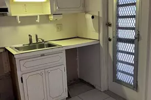 2050 NE 39th St, Lighthouse Point, FL 33064 - Photo 4