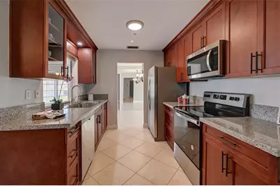 9807 NW 67th Court, Tamarac, FL 33321 - Photo 20