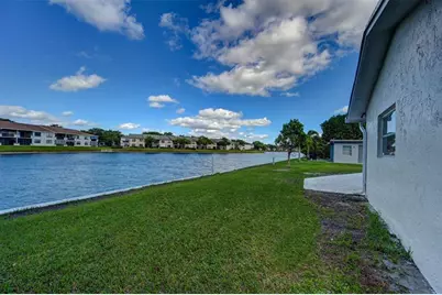 9807 NW 67th Court, Tamarac, FL 33321 - Photo 32