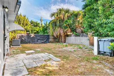 1214  Peak Rd, Lantana, FL 33462 - Photo 26