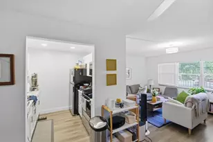 13300 SW 1st St, Pembroke Pines, FL 33027 - Photo 10