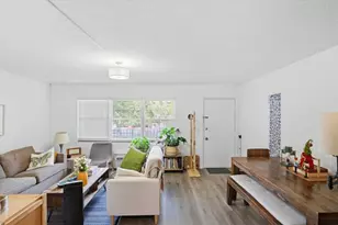 13300 SW 1st St, Pembroke Pines, FL 33027 - Photo 8