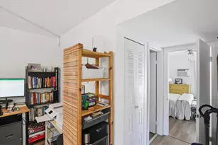 13300 SW 1st St, Pembroke Pines, FL 33027 - Photo 20