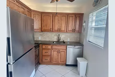 200  Mansfield E, Unit #200, Boca Raton, FL 33434 - Photo 2