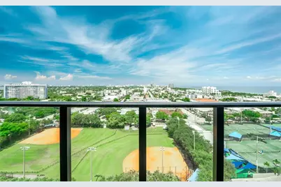 580  72nd St, Unit #1413, Miami Beach, FL 33141 - Photo 32