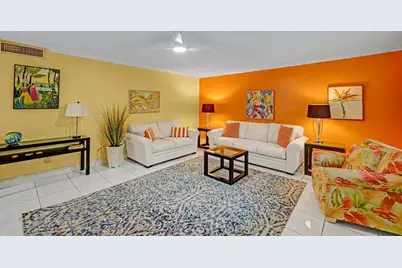 2500 NE 9th St, Unit #110, Fort Lauderdale, FL 33304 - Photo 2