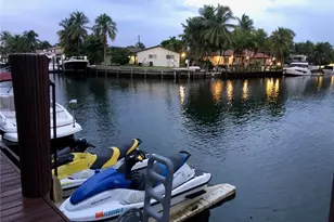 2430 NE 135th St, North Miami, FL 33181 - Photo 4