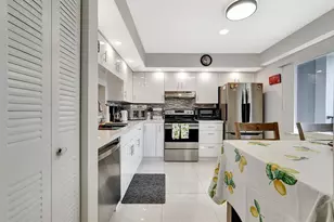 1401 SW 128th Terrace, Pembroke Pines, FL 33027 - Photo 4