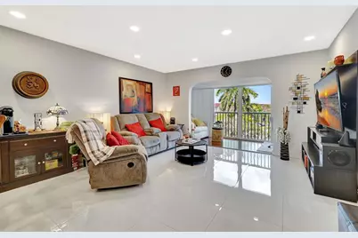 1401 SW 128th Ter, Unit #406H, Pembroke Pines, FL 33027 - Photo 16